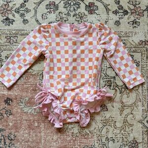 Caden Lane LONG SLEEVE RASH GUARD WITH RUFFLE BOTTOM